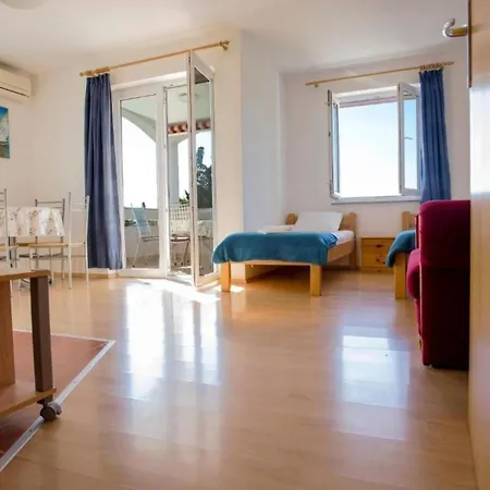 Buka Calm I By Interhome *