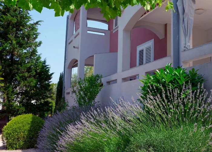 Buka Calm I By Interhome *